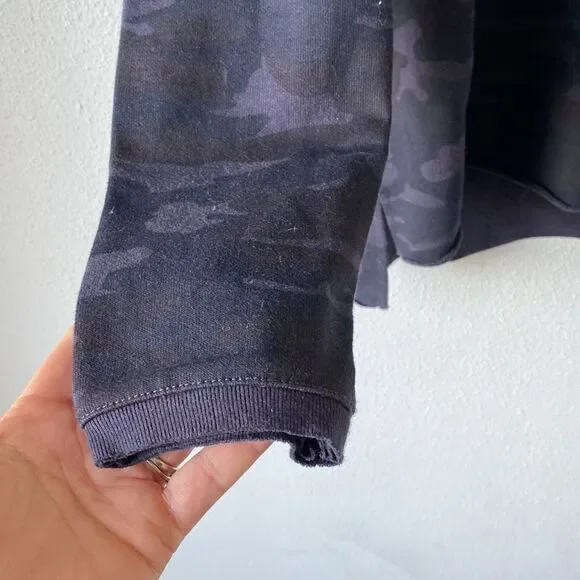 Sanctuary camo sweatshirt  - Picture 6 of 8